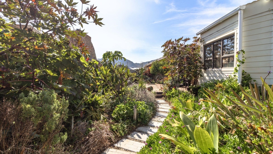 5 Bedroom Property for Sale in Perlemoenbaai Western Cape